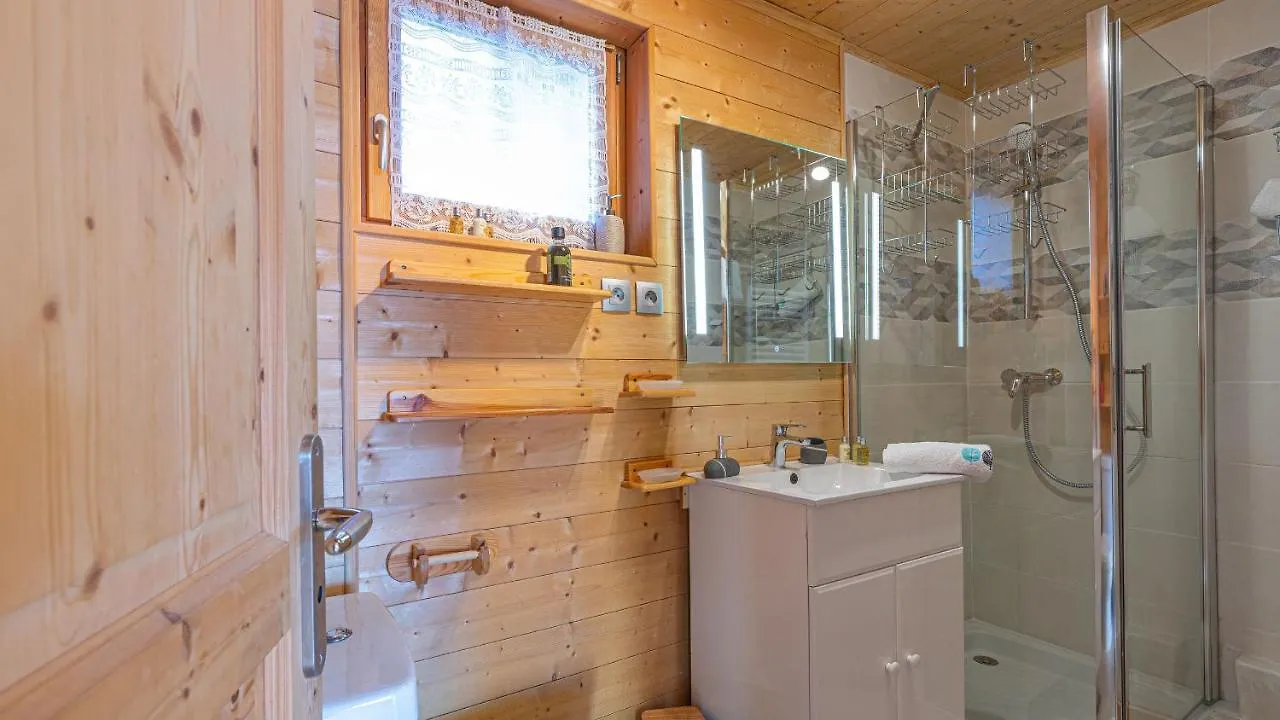 Chalet L'Eden - 3 Appartements - Proche Des Pistes - La Toussuire Fontcouverte-la-Toussuire Apartment
